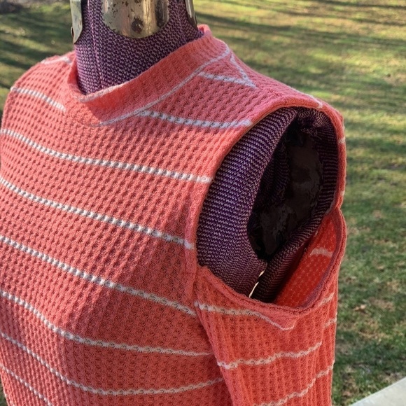 AGB NWT cold shoulder long sleeve waffle mock neck spring coral & white stripe - Picture 4 of 9